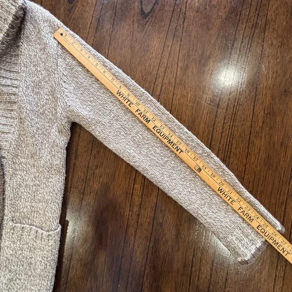 Roots women's oatmeal and white knit double breasted wool blend sweater size M - Picture 14 of 15